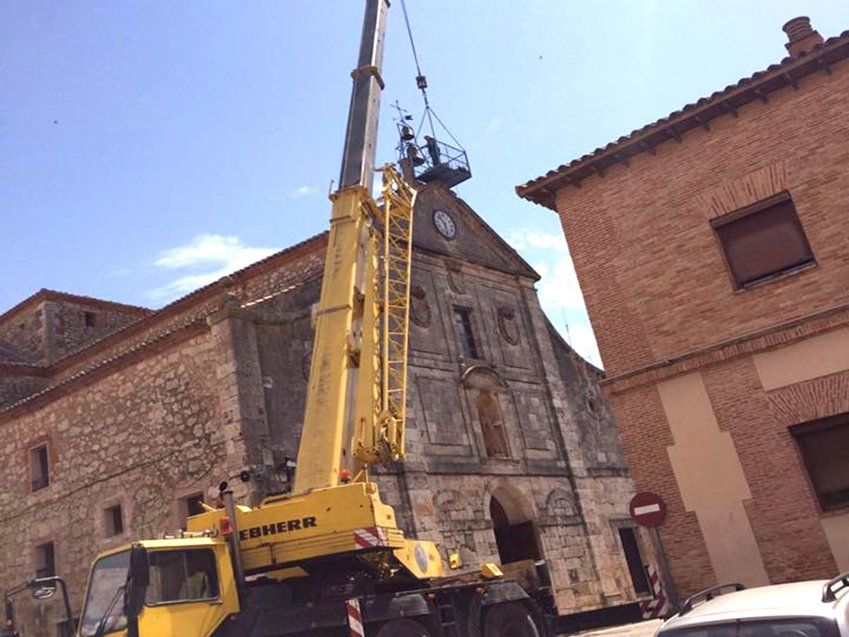 Trabajos con camión pluma